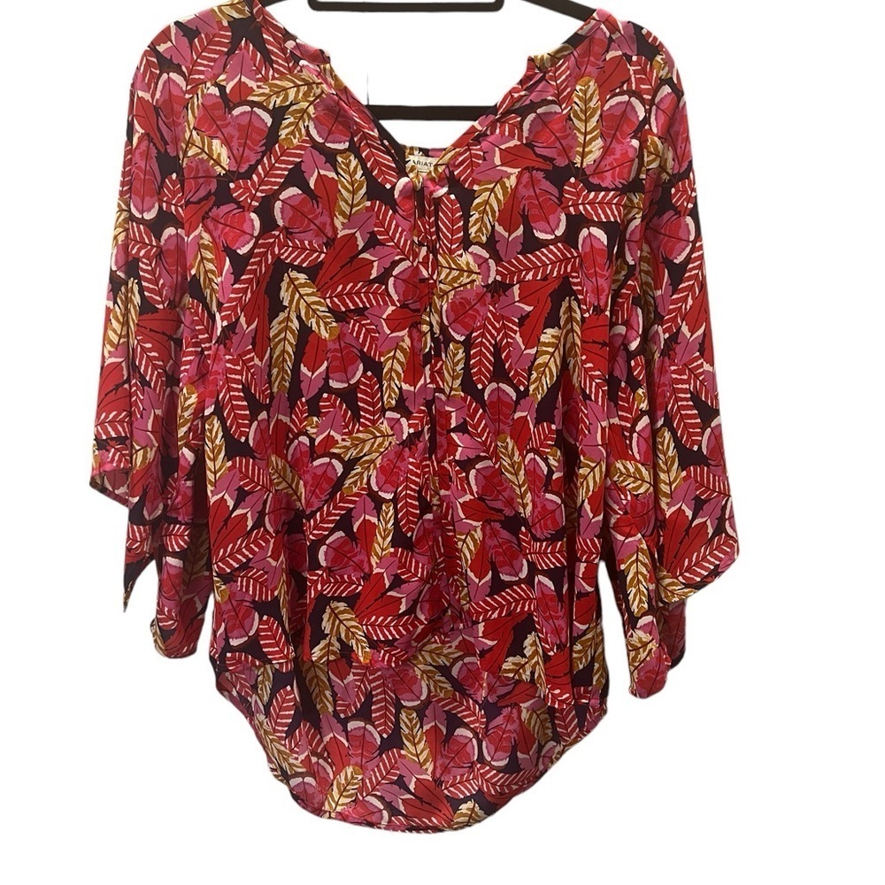 Arita multicolor feather pattern v-neck blouse size M
